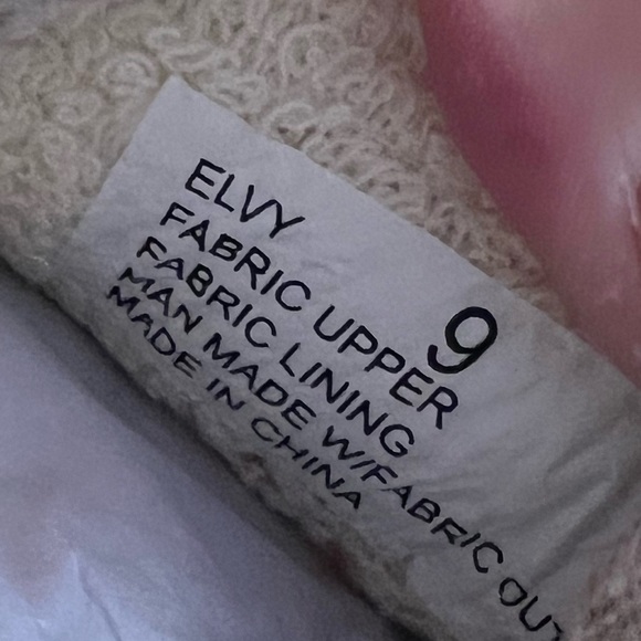 S65. NWT Yellowbox Elvy Sand Slip on Sneaker 9M - Picture 5 of 8